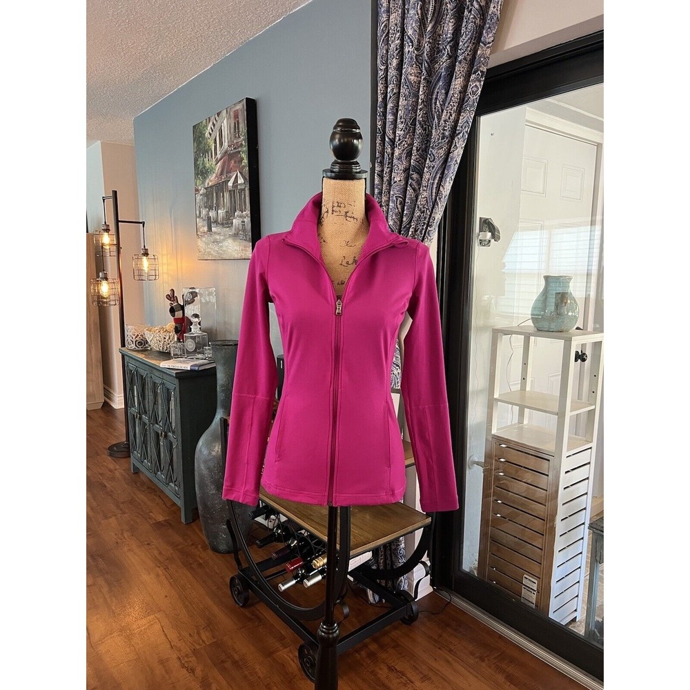 Under Armour Women's Sweatshirt Full Zip size small purple